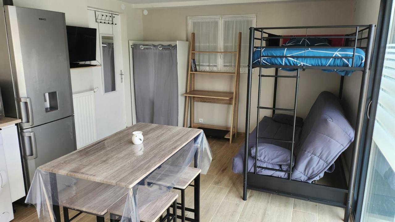 Studio 3 Personnes Avec Piscine Apartment Sainte-Soulle Exterior photo